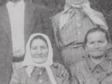 Сестры и брат Спиридон